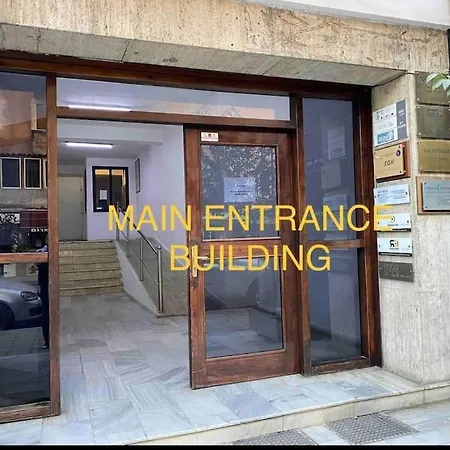 Downtown Bllok 2br, Large Patio, Ac-wifi Apartment Tirana