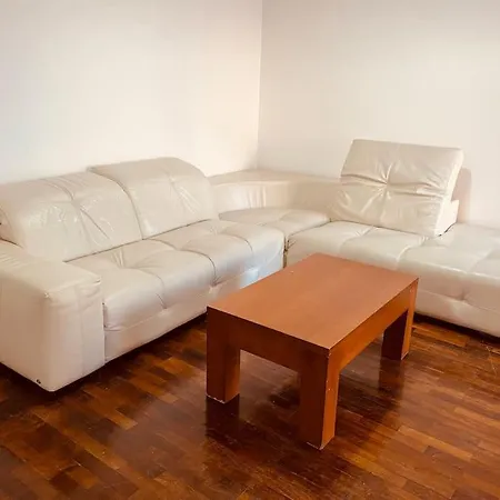 Apartment Downtown Bllok 2br, Large Patio, Ac-wifi *