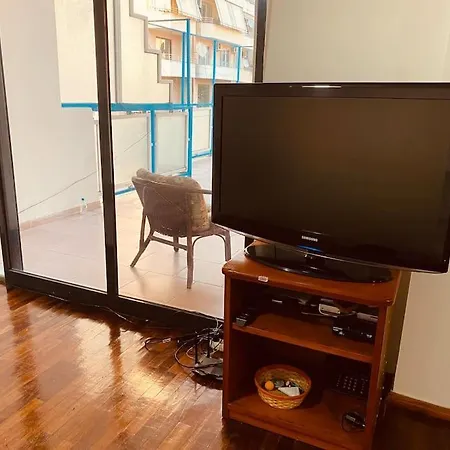 Apartment Downtown Bllok 2br, Large Patio, Ac-wifi
