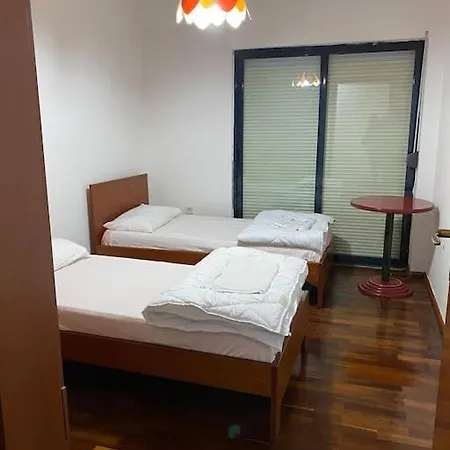 Downtown Bllok 2br, Large Patio, Ac-wifi Appartamento *